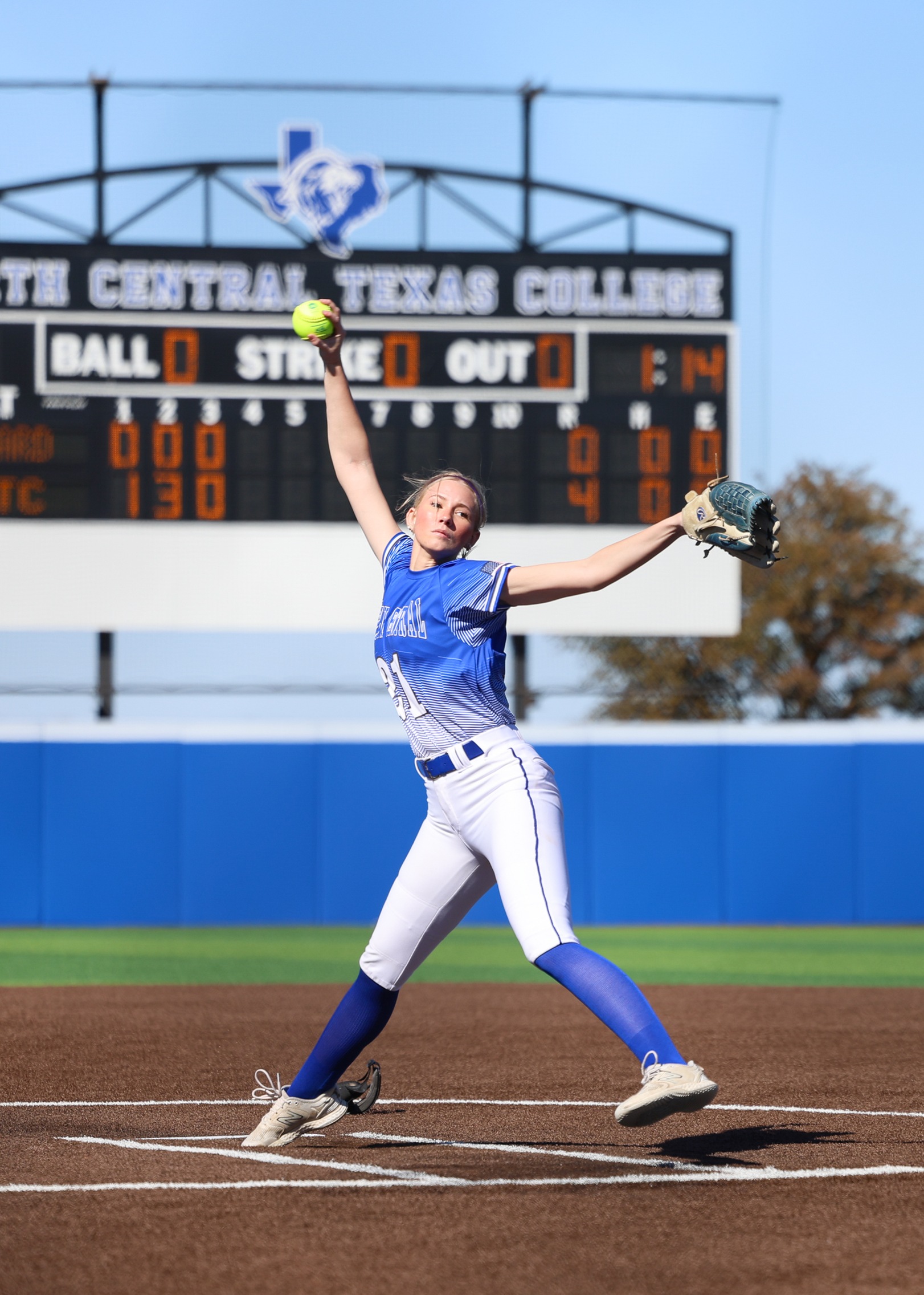 Lady Lions Close Out Season With 21 Wins